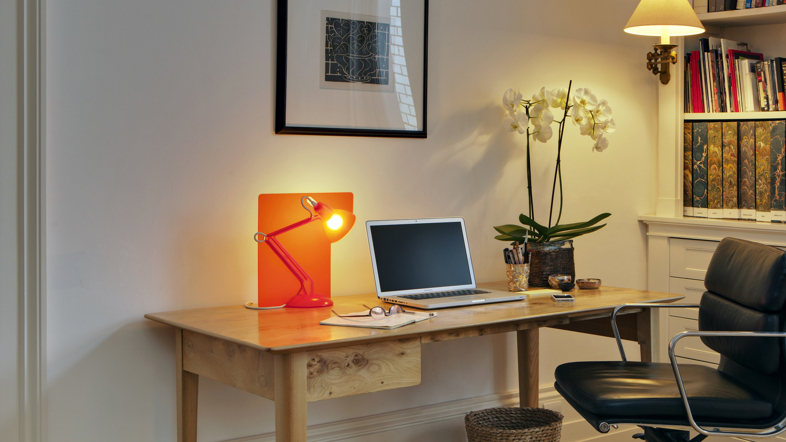 The ‘Fifty’ lamp was the first product in Anglepoise’s ‘Play’ range. Anglepoise® is loved all over the world for its humanistic, friendly shape and design. The Fifty aims to retain this playful personality. Image © Ed Reeve