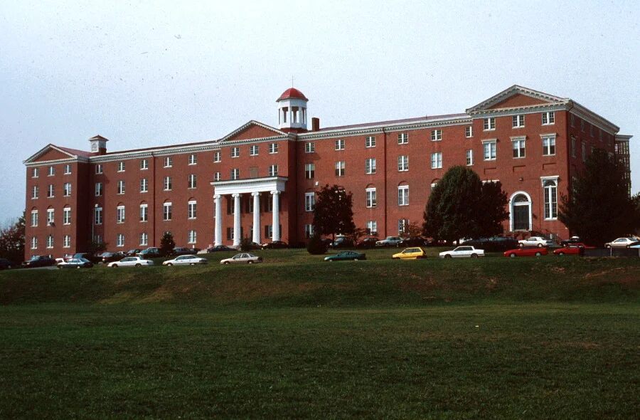 Mount-de-Sales-Academy.jpg