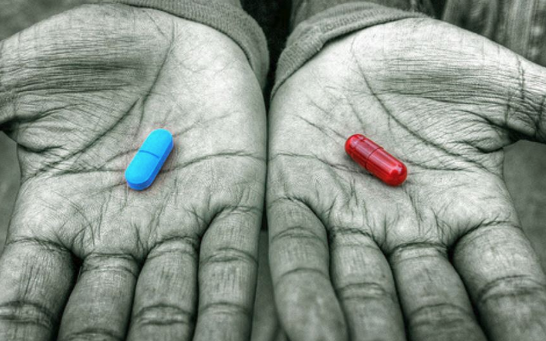 Прими красную таблетку. Красная и синяя таблетка. Красная таблетка матрица. Две таблетки. Две таблетки красная и синяя.