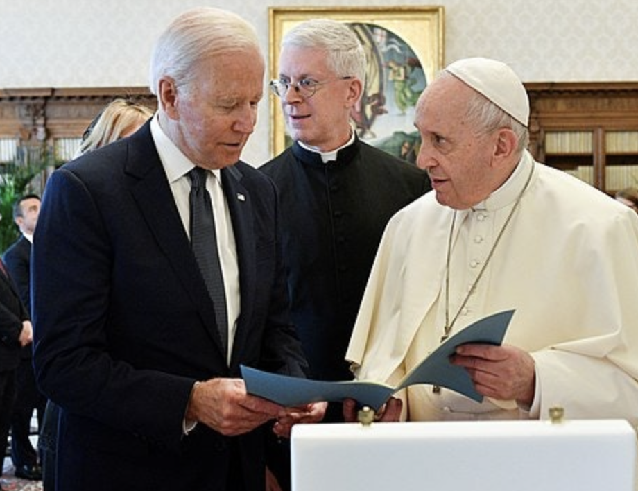 Biden says pope called him a 'good Catholic' and why (most) journalists took his word on that