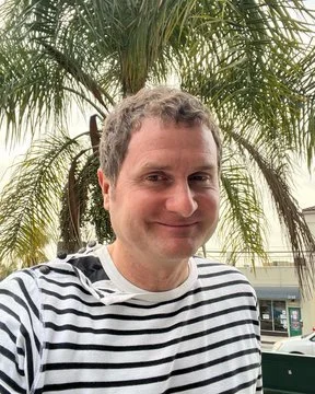 Can someone write a decent article about Rob Bell? That LA Magazine piece wasn't it