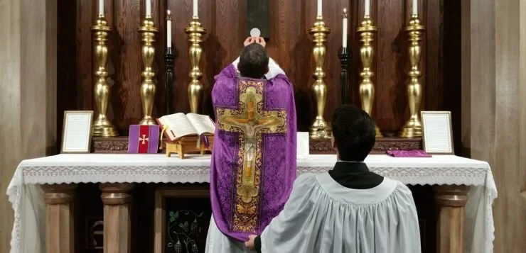 New podcast: Are the bitter wars over the Latin Mass about politics or Catholic doctrine?