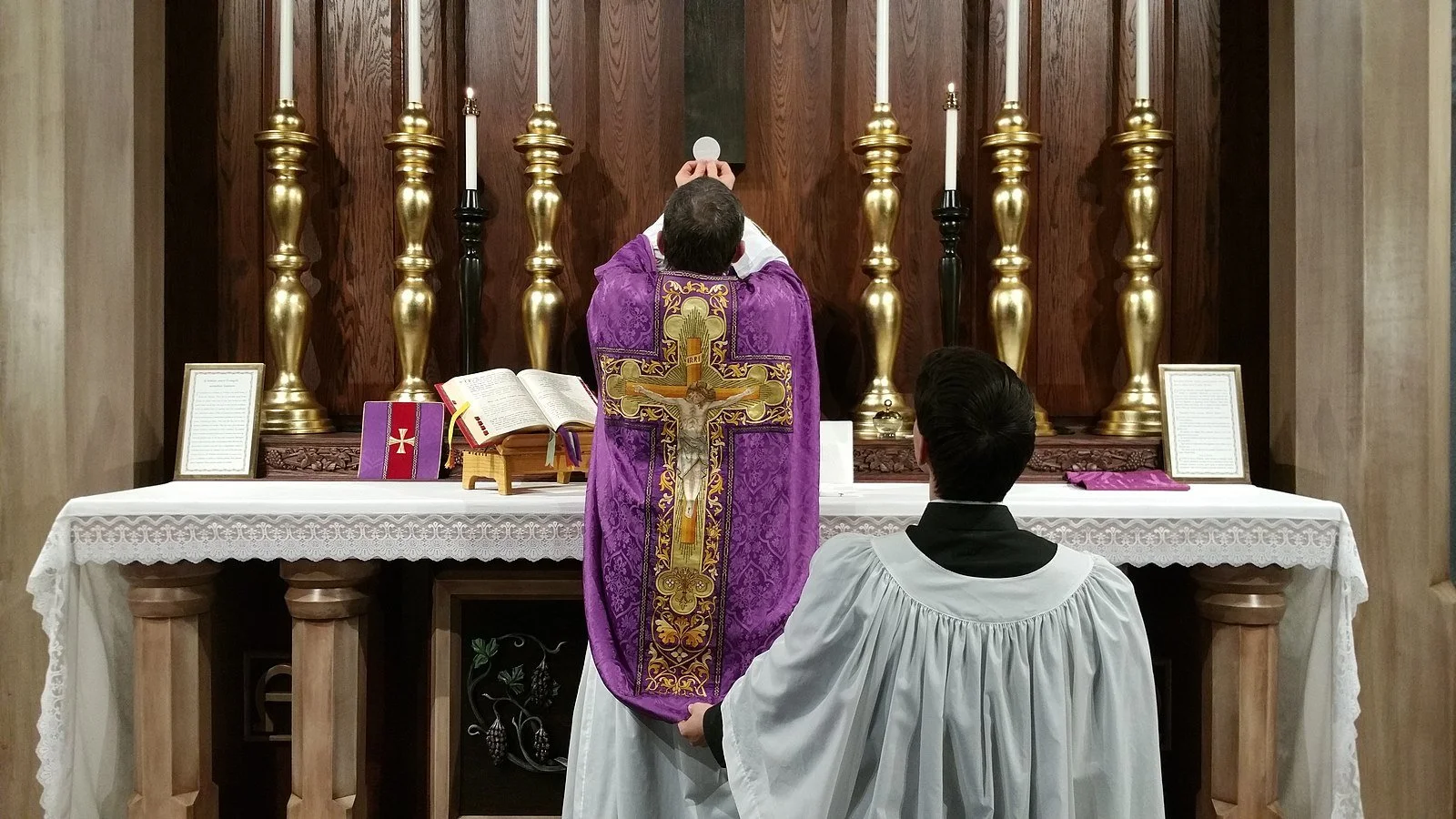 Traditional Latin Mass feud news remains scarce: How reporters can grasp what's at stake
