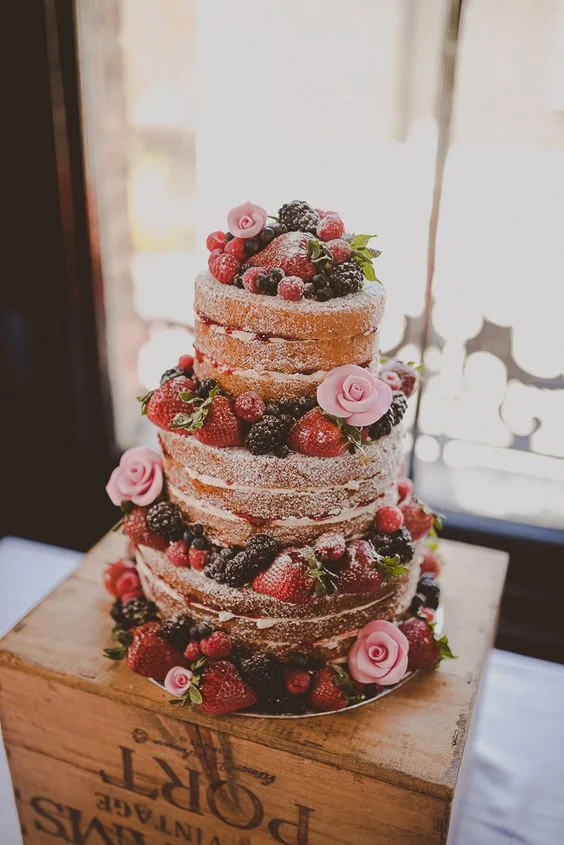 Image courtesy of: Whimsical Wonderland Weddings