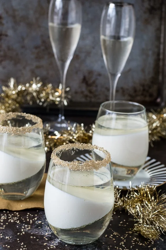 Champagne-Jello-Cups-3B.jpg