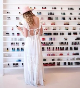 IMAGE SOURCE: GLITTER GUIDE