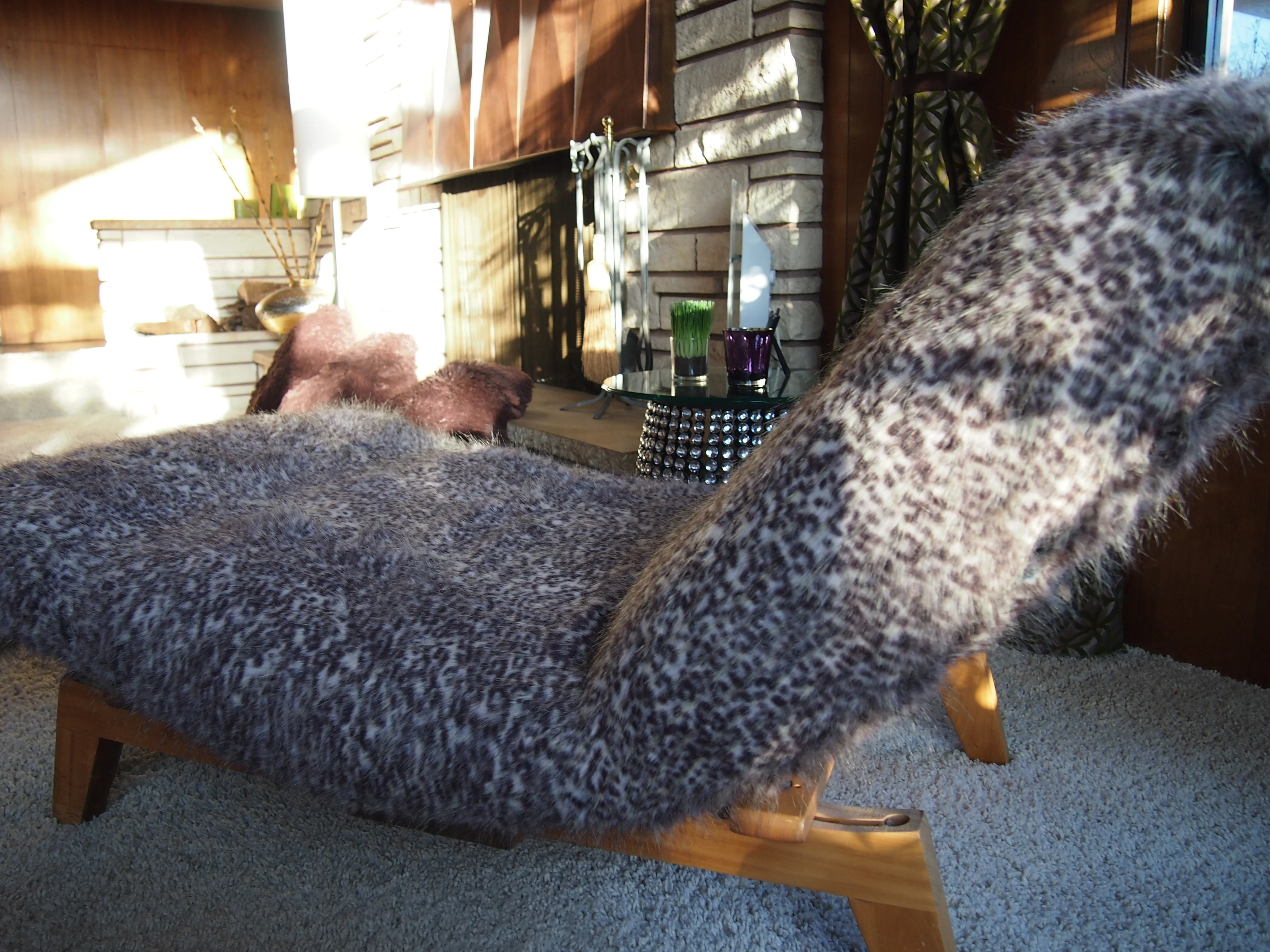 Test Item Vintage Chaise