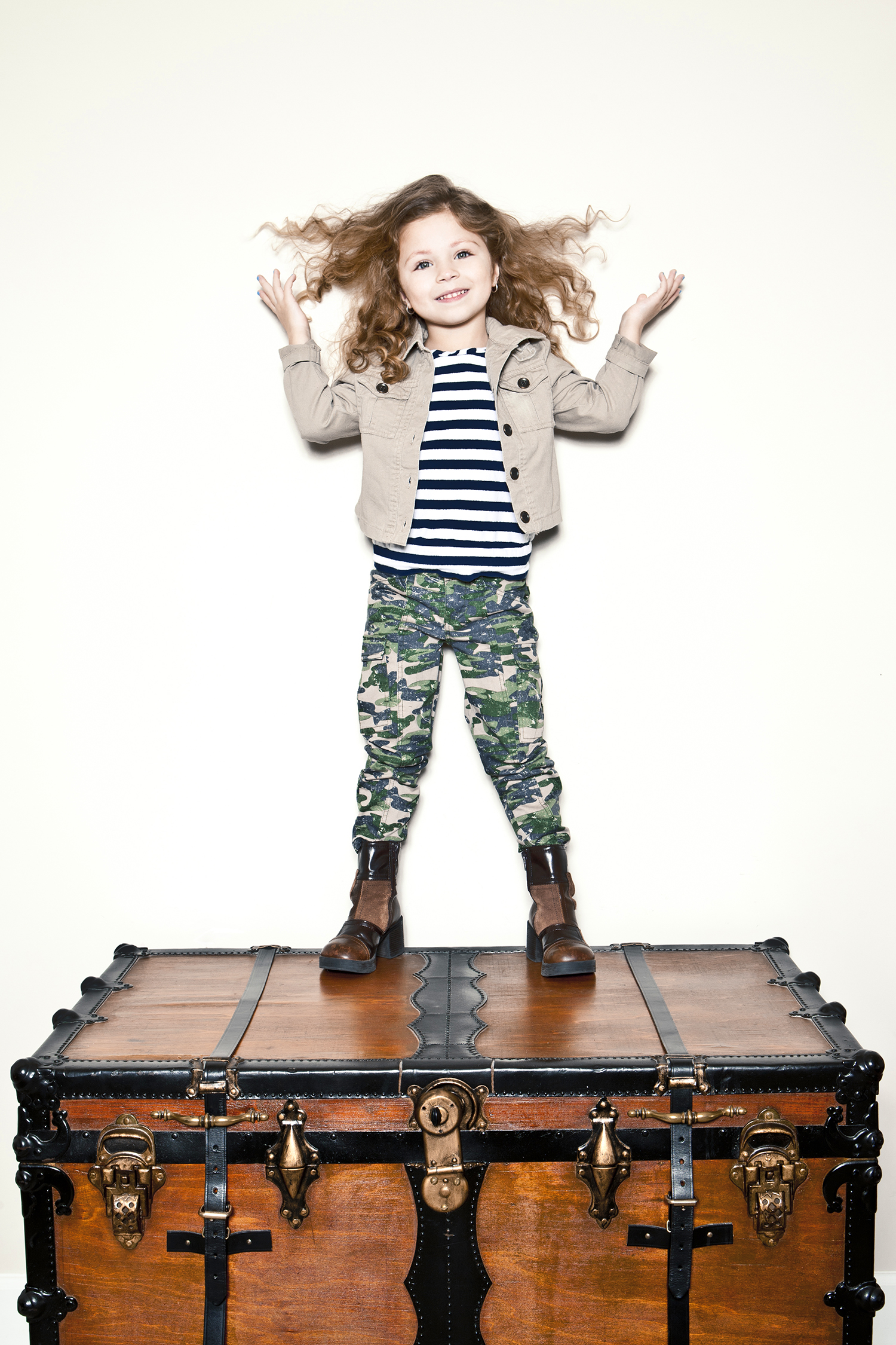lifestyle-editorial-children-washington-dc-malek-naz-photography-contempo-kids-curly-girl.jpg