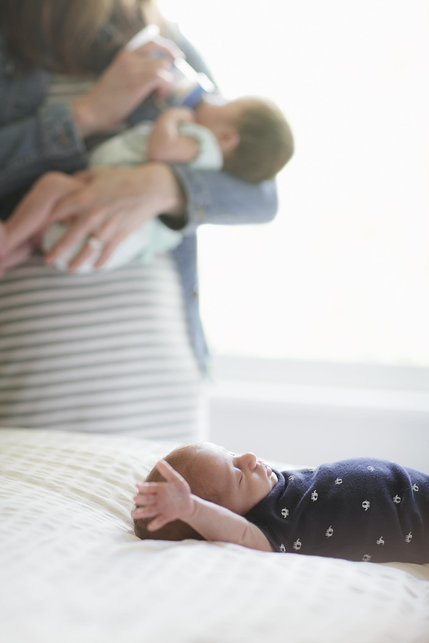 lifestyle-editorial-children-washington-dc-malek-naz-photography-contempo-newborn-twins.jpg