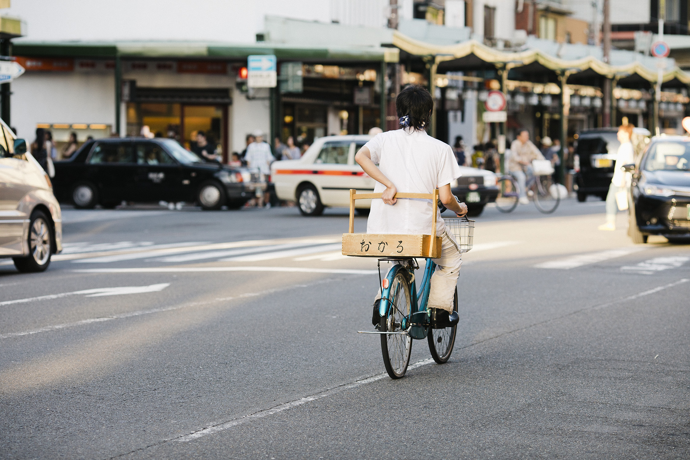 travel-japan-kyoto-washington-dc-malek-naz-photography-bicycling-messenger.jpg