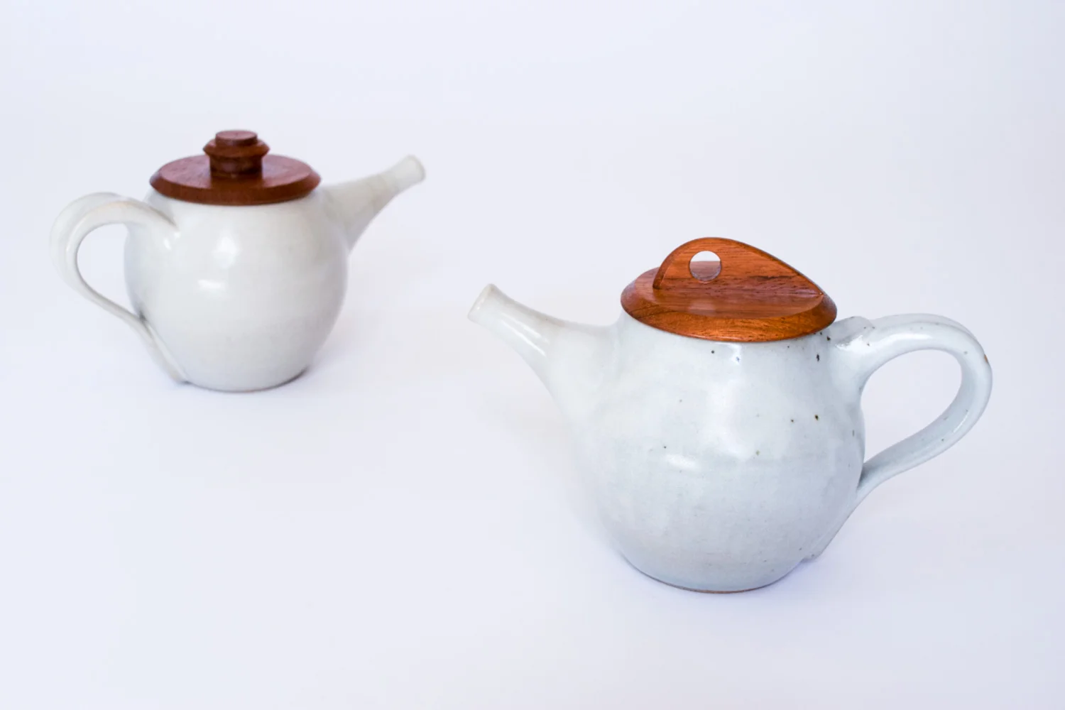 T_Atwell_Wooden_Lid_Tea_Pots.jpg
