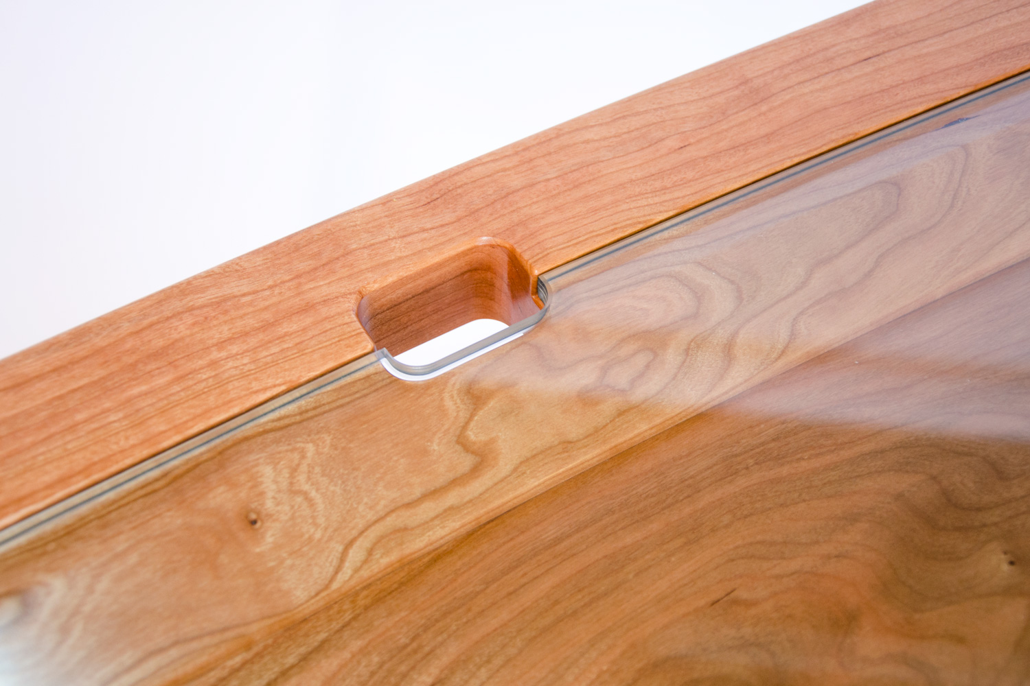 2013_T_Atwell_Pebble_Desk_D2.jpg