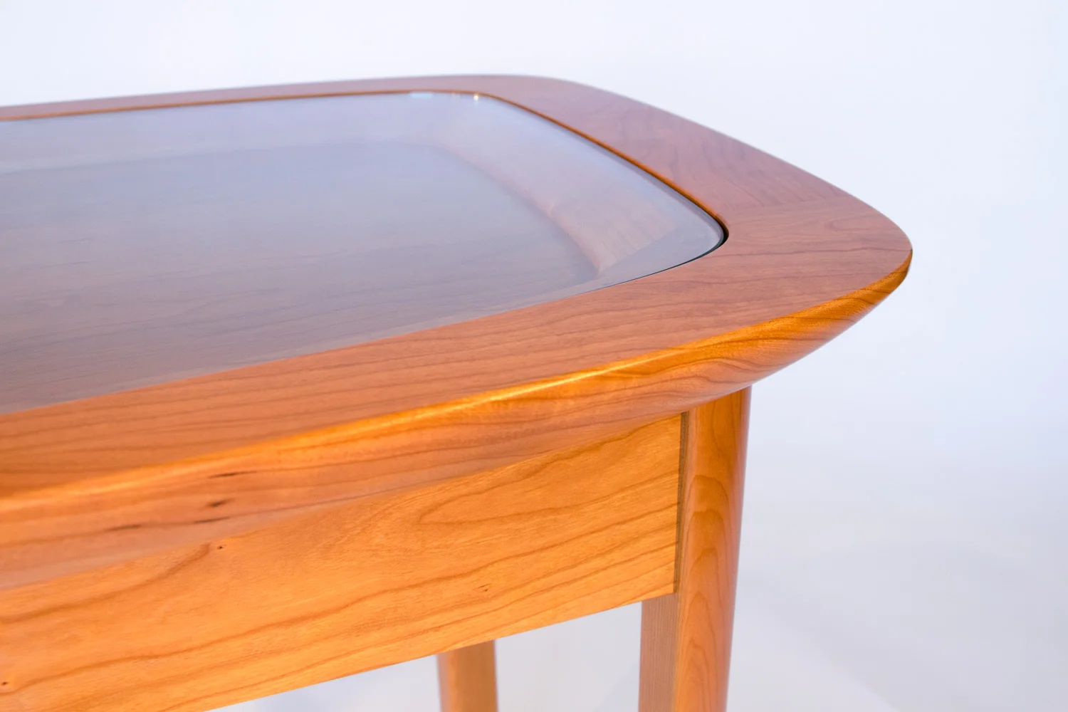2013_T_Atwell_Pebble_Desk_D6.jpg