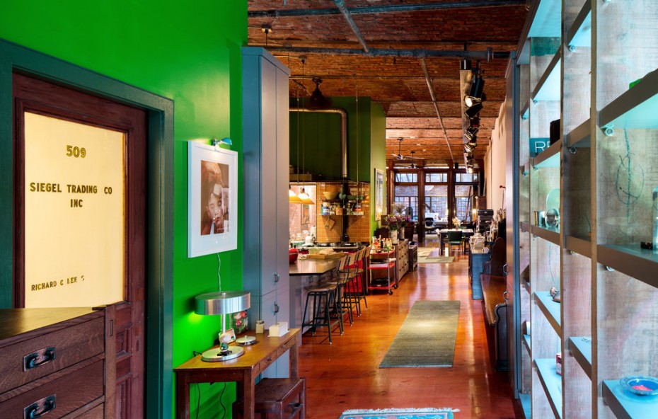 Color can be found through out the whole loft.