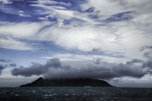 Touring Drygalski Fjord, South Georgia Island