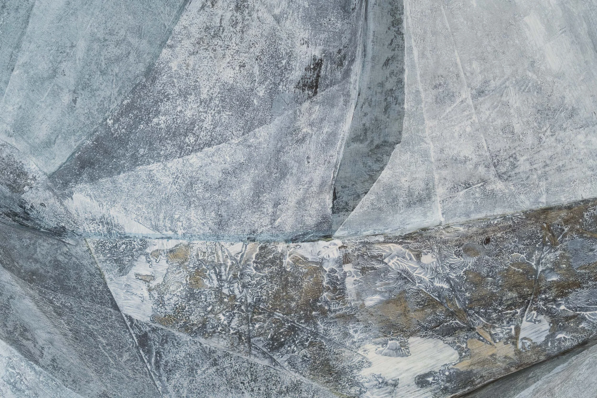 No Horizon (#4), 2024, Ink, acrylic, graphite, colored pencil, and papier-mâché on panel, 23 inches diameter (detail)