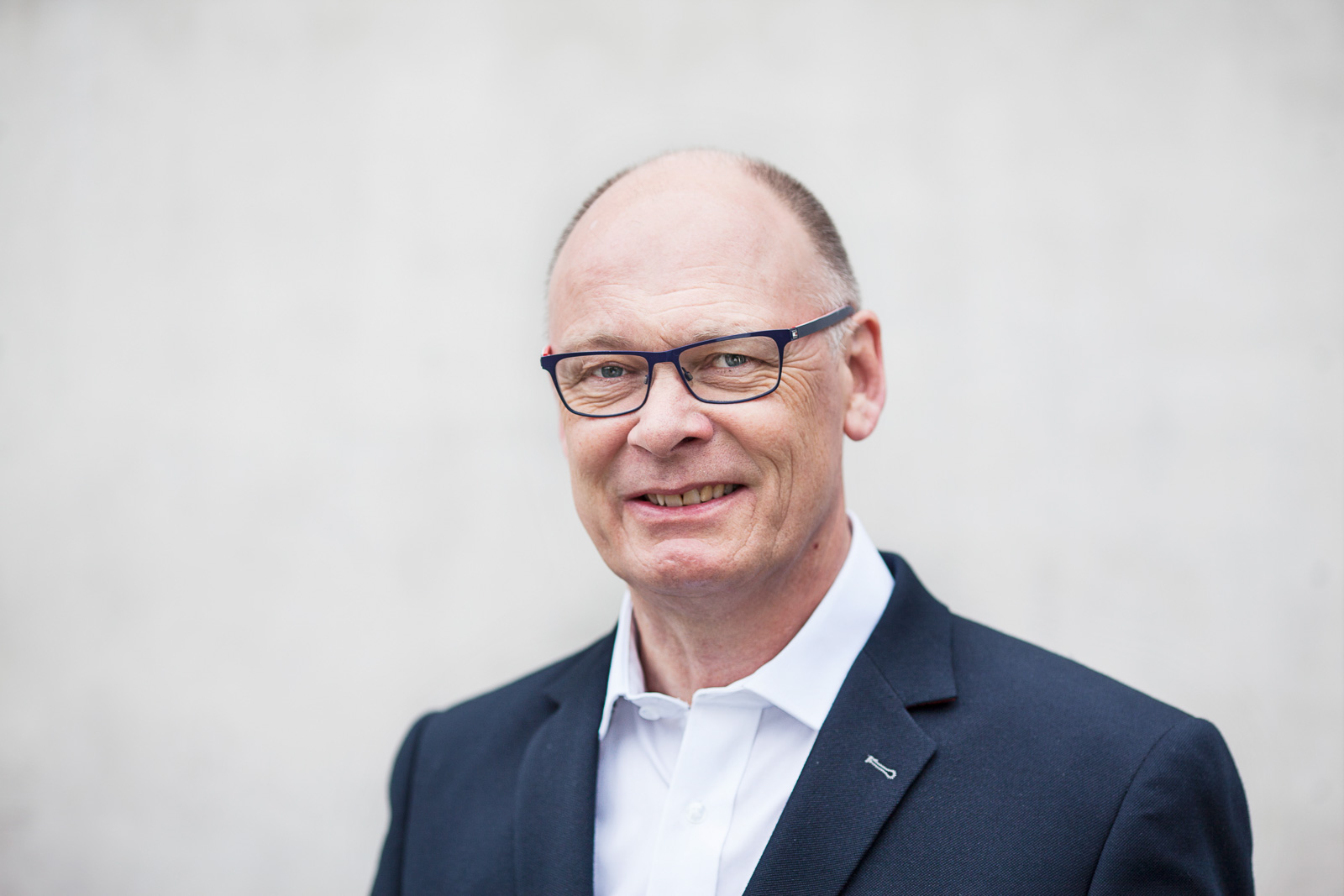 Karsten Bach, Landsleder info@alphadanmark.dk