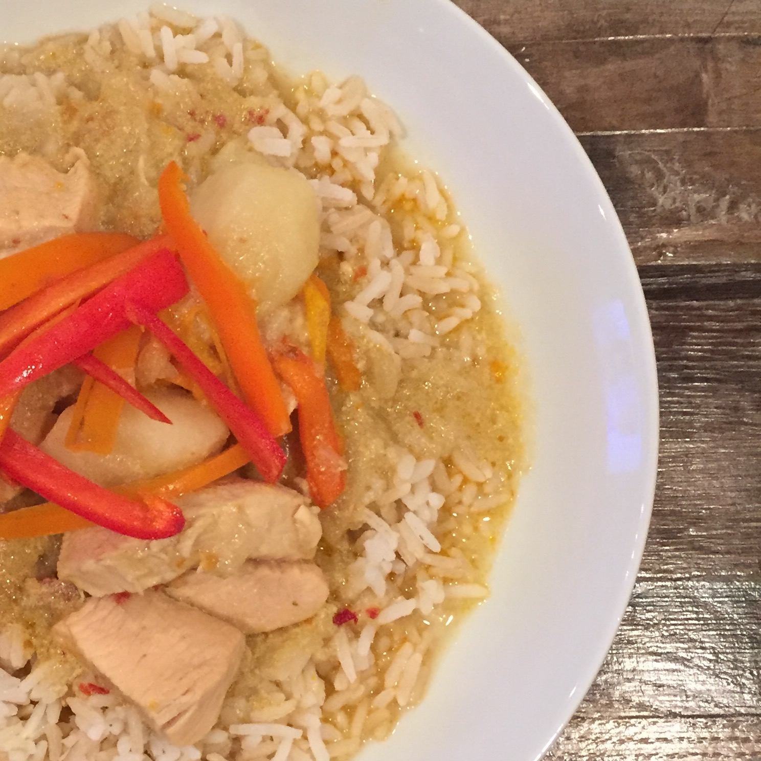 Quick & Easy Week Night Dinner - Thai Yellow Curry, Casey Bonano RD, LD, Dallas Nutritional Counseling #dallasnutritionalcounseling #balancedeating #homecooking #quickrecipes #easyrecipe #weeknightrecipe #carbfatpro #quickeasyrecipe #thaifood #curry