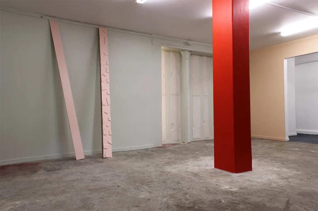 pink,red,wallcols.jpg