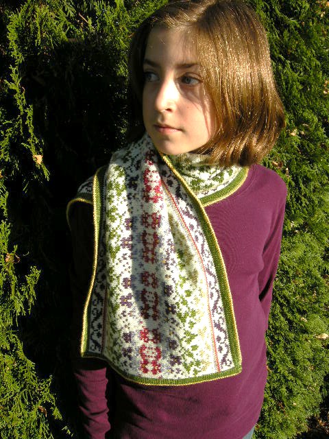 Violets (scarf)