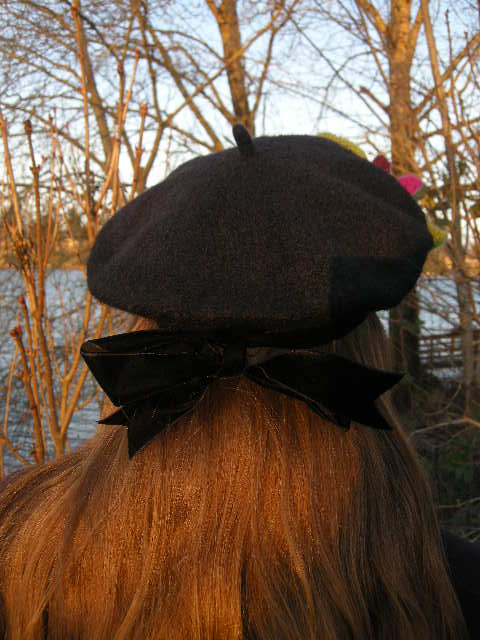 Bonny Wee Bonnet (back)