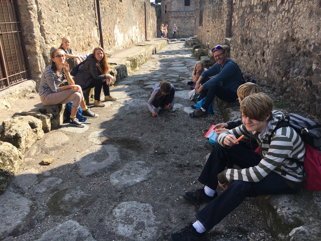 7 Pompeii lunch.jpg