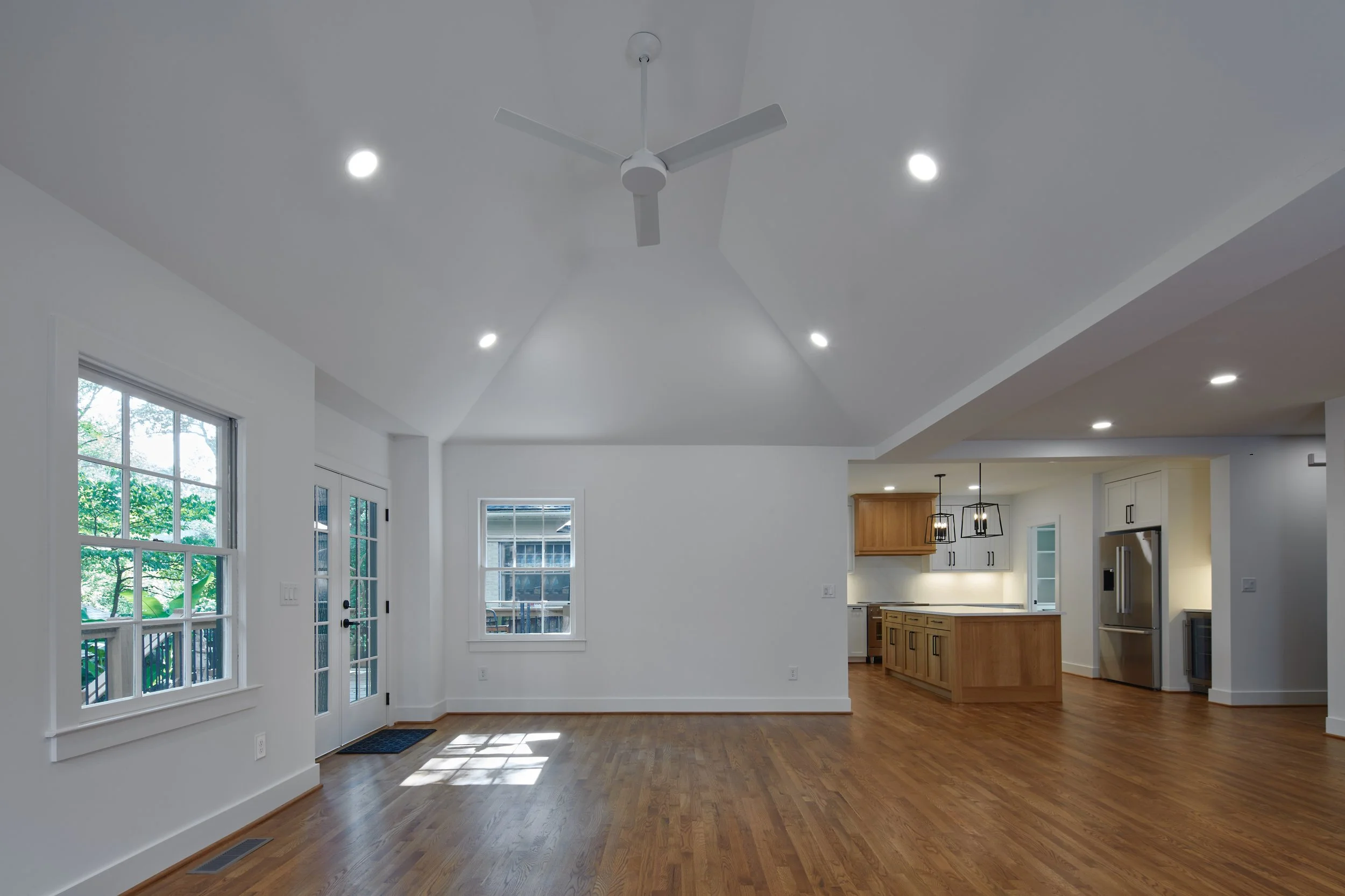 446 Brentwood - 007.jpeg