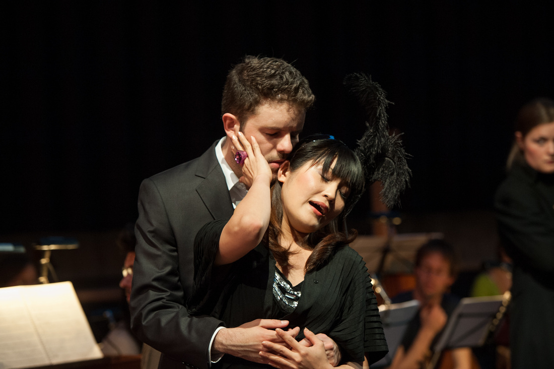"La liberazione di Ruggiero" by Francesca Caccini - As Ruggiero with Yukie Sato (Alcina) - Regie: Manfred Weiss - Musical conductor: Giorgio Paronuzzi - Blinde Kuh, Basel, May 2012. Foto by Susanna Drescher