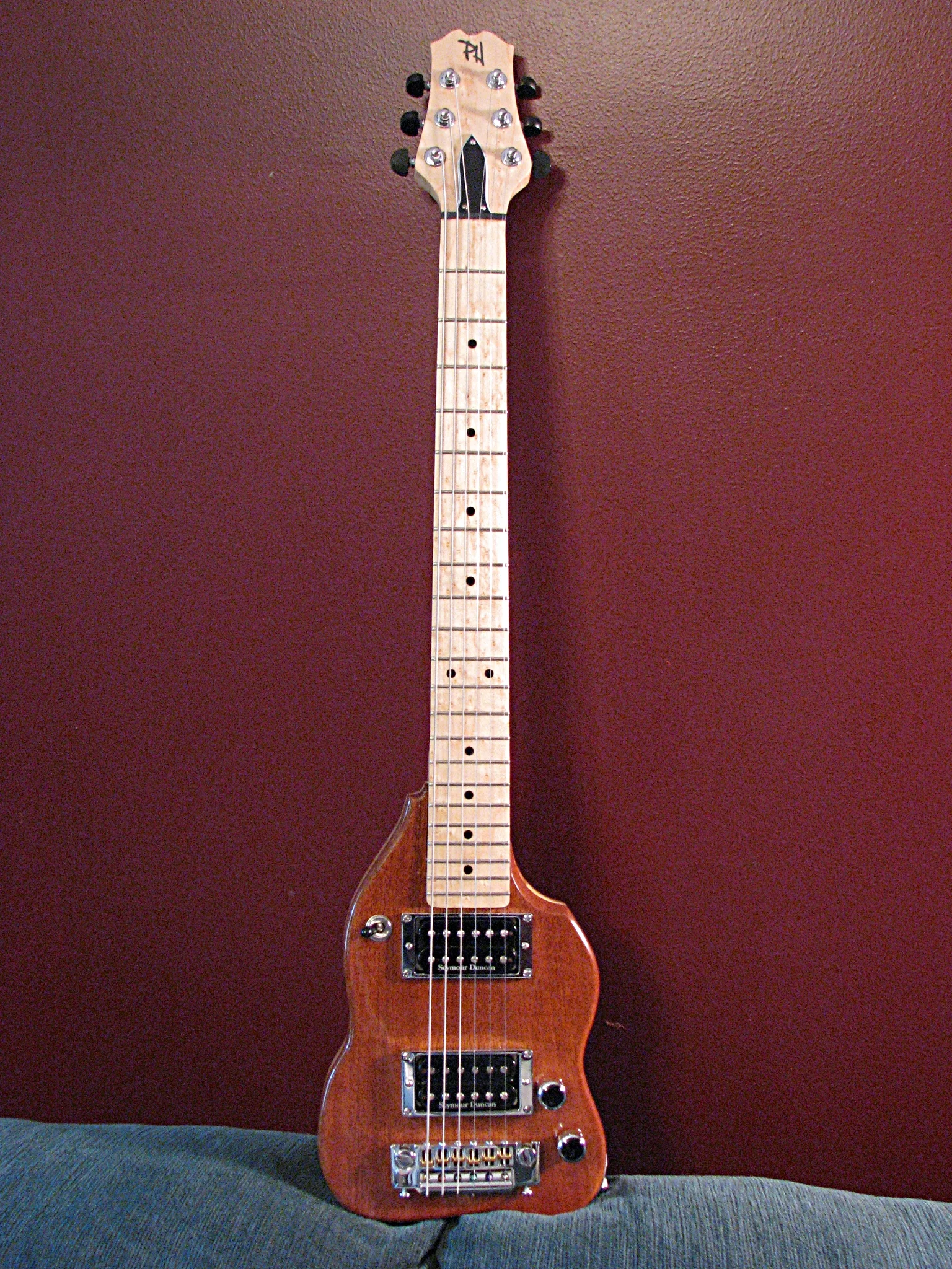The PH Stage/Travel Guitar