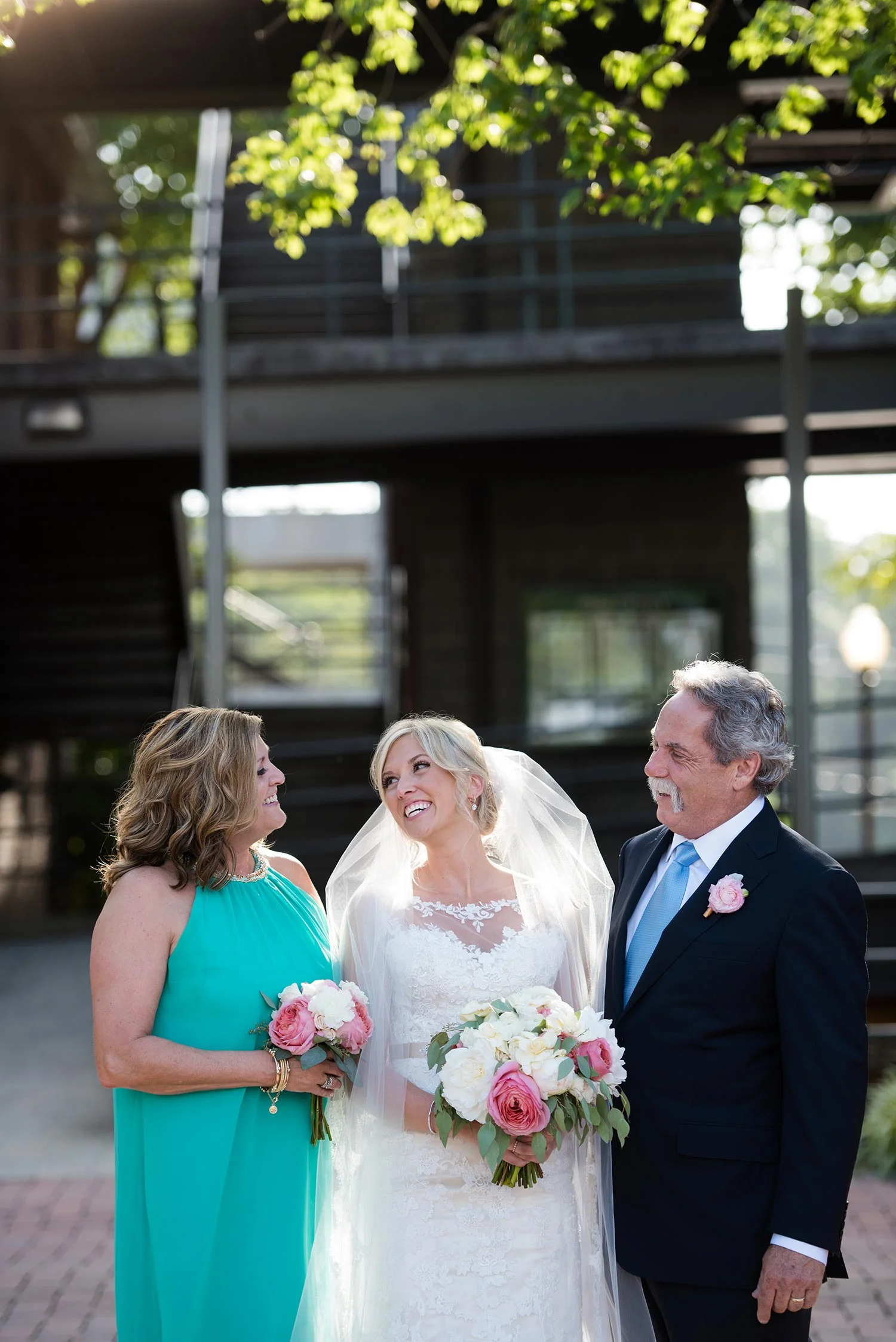 Brickyard-Marietta-Wedding-Floral-Design-02.jpg