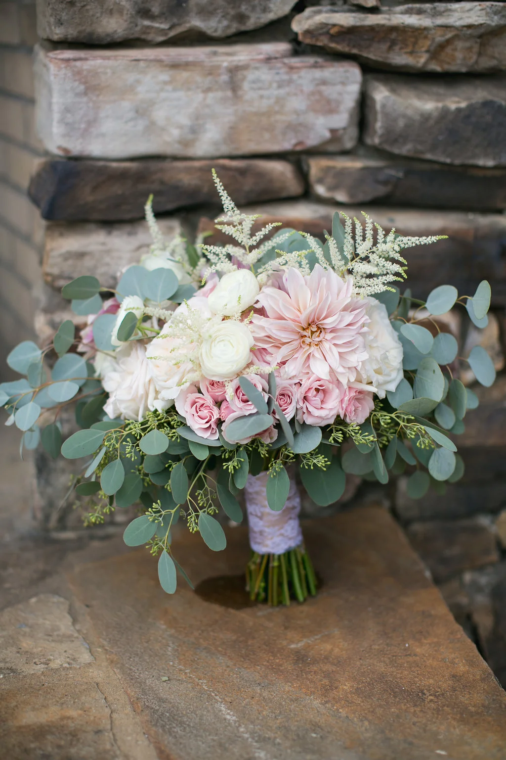 Foxhall-Resort-Wedding-Floral-Design-02.jpg