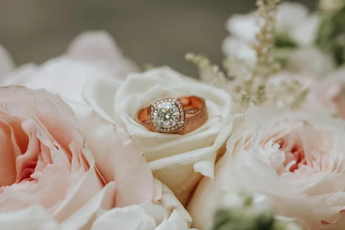 Moment beautifully captured by Kara Quinn Photography