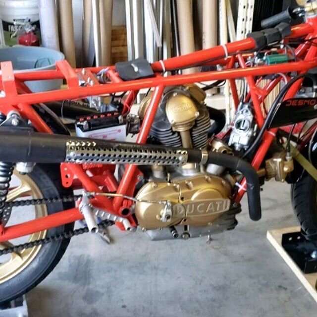 #ducati #ducati bevel #ducati 750 short stroke # 750 short stroke #www.rezbike.com #Rezbikes 
#Rezbikes restoration 
I just start up ducati bevel 750 short stroke racer need just some adjustment but she's absolutely beautiful and by the it was loud