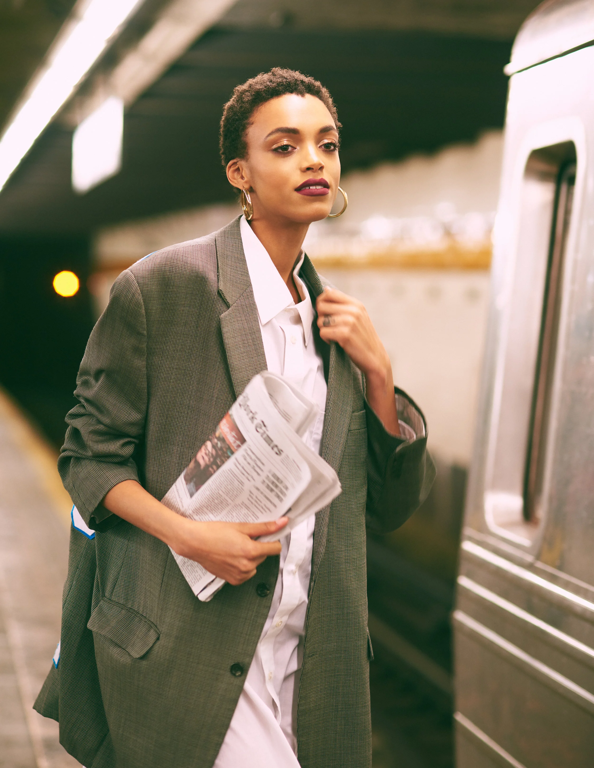LADYGUNN_TrainofThought_10.jpg