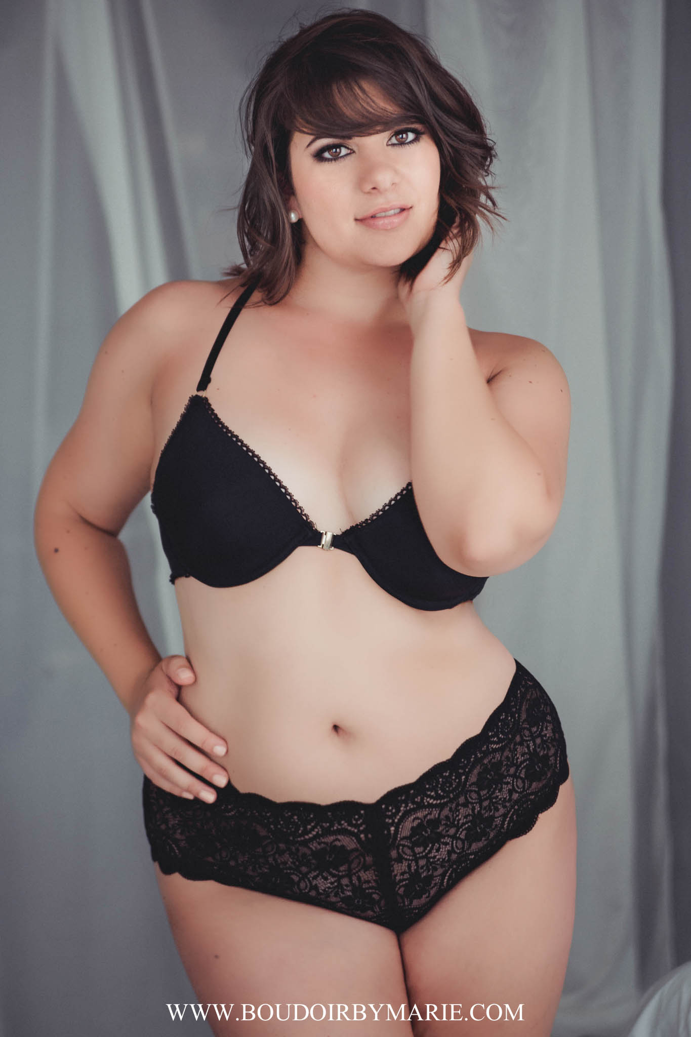 International Boudoir Photographer Boudoir by Marie traveled to Vancouver, Canada for this sexy and curvy boudoir photography session.