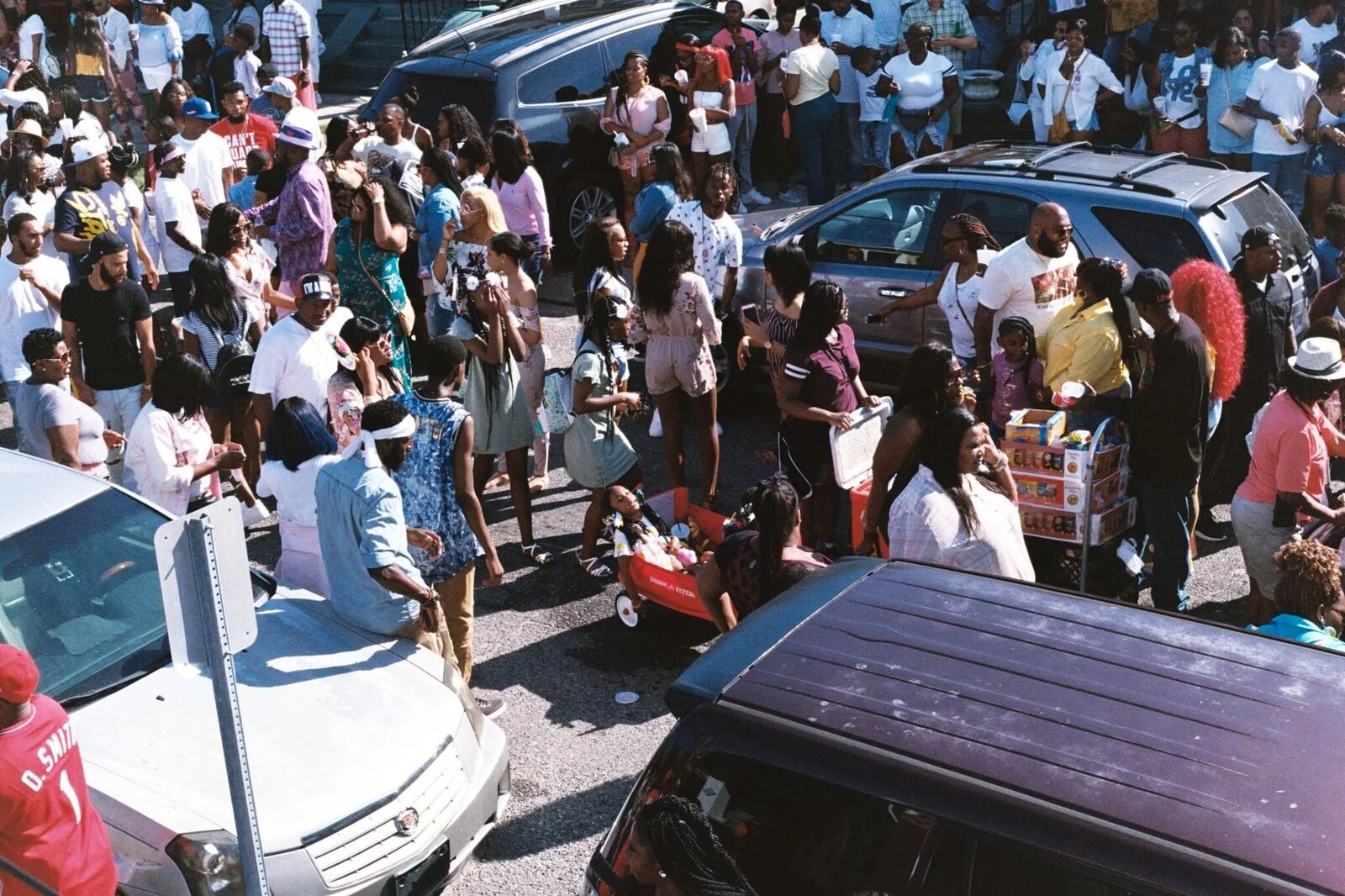 Woolridge, Red Wagon, 35 MM