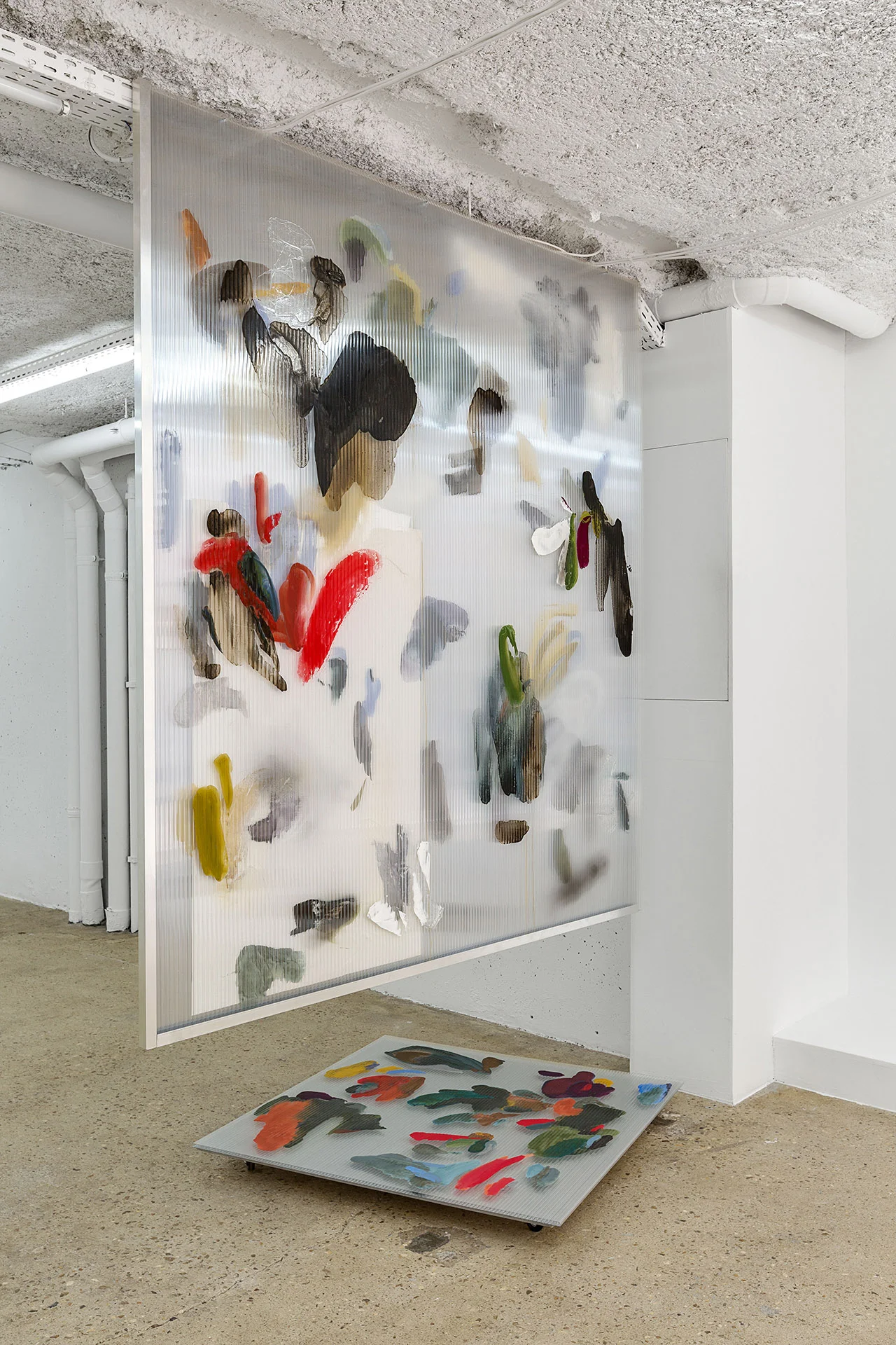 Room without a view 2 , 2017 gouache, ink, acrylic, oil, paper, mastic on polycarbonate, two-way mirror, aluminium frame 180 x 170 x 2 cm Water Meadow , 2017 gouache, ink on polycarbonate, two-way mirror, wood, wheels 100 x 98,5 x 7 cm photo © Romain Darnaud