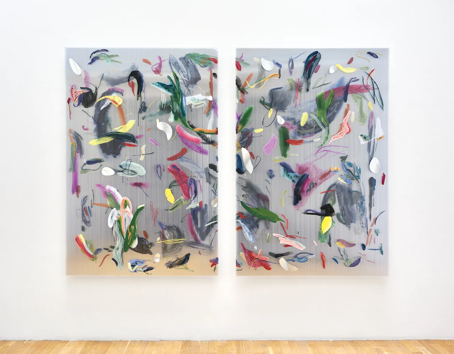 Untitled (Ampersand) , 2019 gouache, acrylic, ink on polycarbonate, two-way mirror, aluminum, threaded rods 183 x 257 cm © Rebecca Fanuele