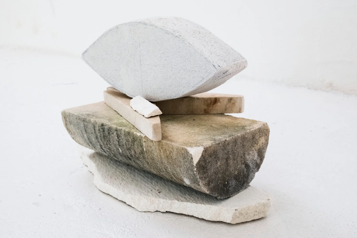   Pagoda Eye , 2019 Pierre du Gar, Fontvieille limestone, Saint Maximin limestone, aerated concrete 31 x 50 x 23 cm ; 12 1/4 x 19 3/4 x 9 in   photo Jean Marques  