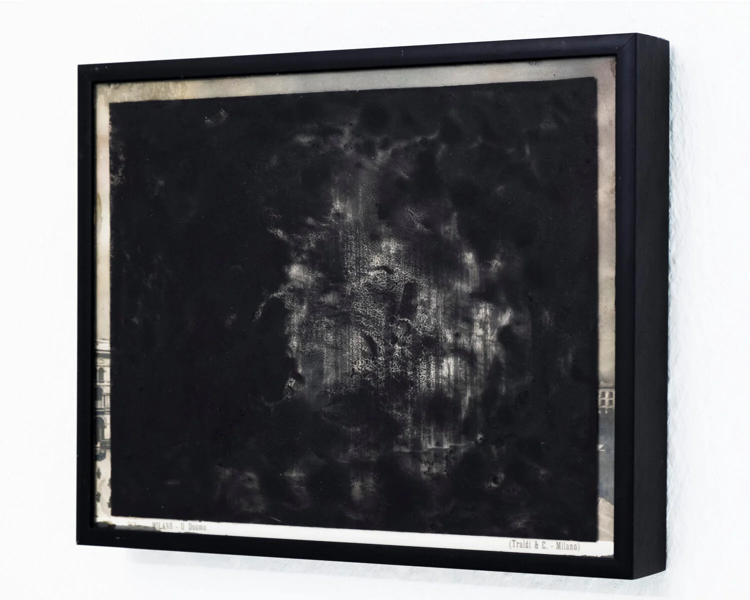  Il Duomo , 2019 After Milano,  Il Duomo  (Traldi &amp; C.) Eyeliner on glass, vintage print, metal frame painting: 20,5 x 25 cm ; 8 x 10 in  frame: 20,5 x 25,5 x 3,5 cm ; 8 x 10 x 1 3/8 in   photo Jean Marques  