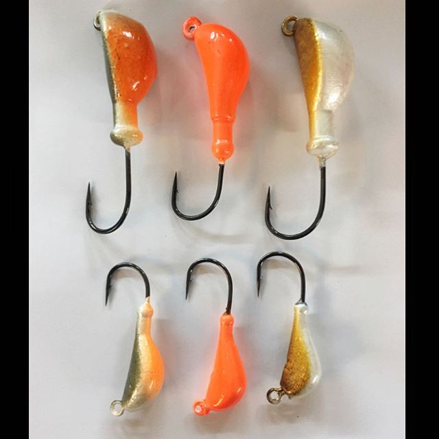 Blackfish season is upon us! Make sure to come in and buy some jigs. We have 1oz-4oz @ssbucktails1 currently in stock. #frankslivebaitandtackle #blackfishing #ctfishing #fishingct #ctblackfishing #blackfish #blackfishjigs #tackle #fishingtackle #ctsm