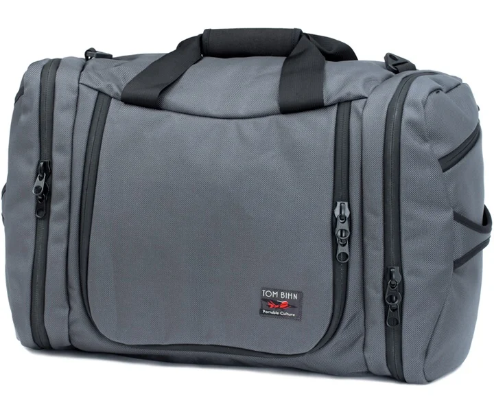 Tom Bihn's Aeronaut 45 - maximimum legal carry on size, good looks, durable contstruction 