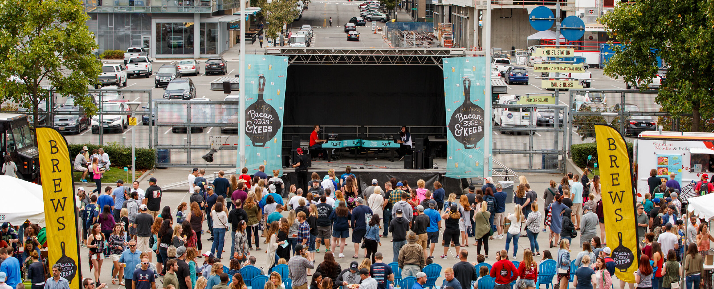 BaconEggsKegs_KTOMCreative_bacon-eggs-kegs-design-event-stage.jpg