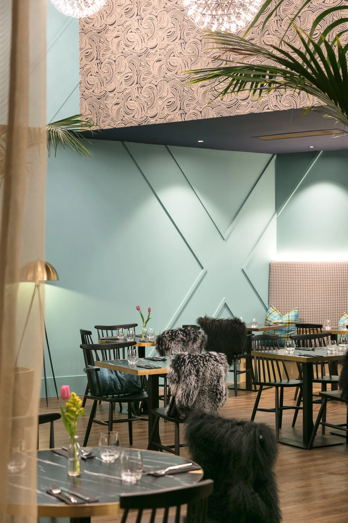 MaterialCreative©MichelleWeir-NaumiHotel-RESTAURANT-72dpi-007.jpg