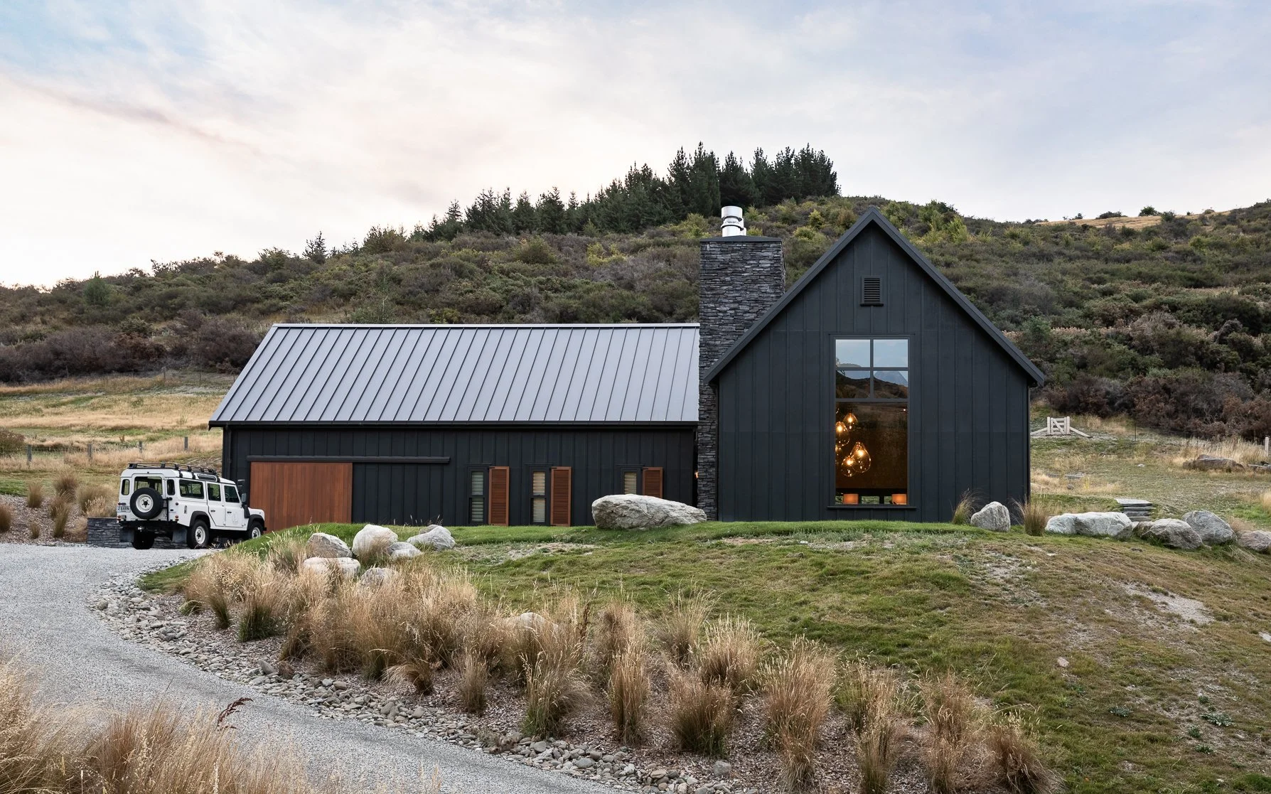 2203_SPACESTUDIO_TWO-BARNS-EXTERIOR_72dpi-007.jpg