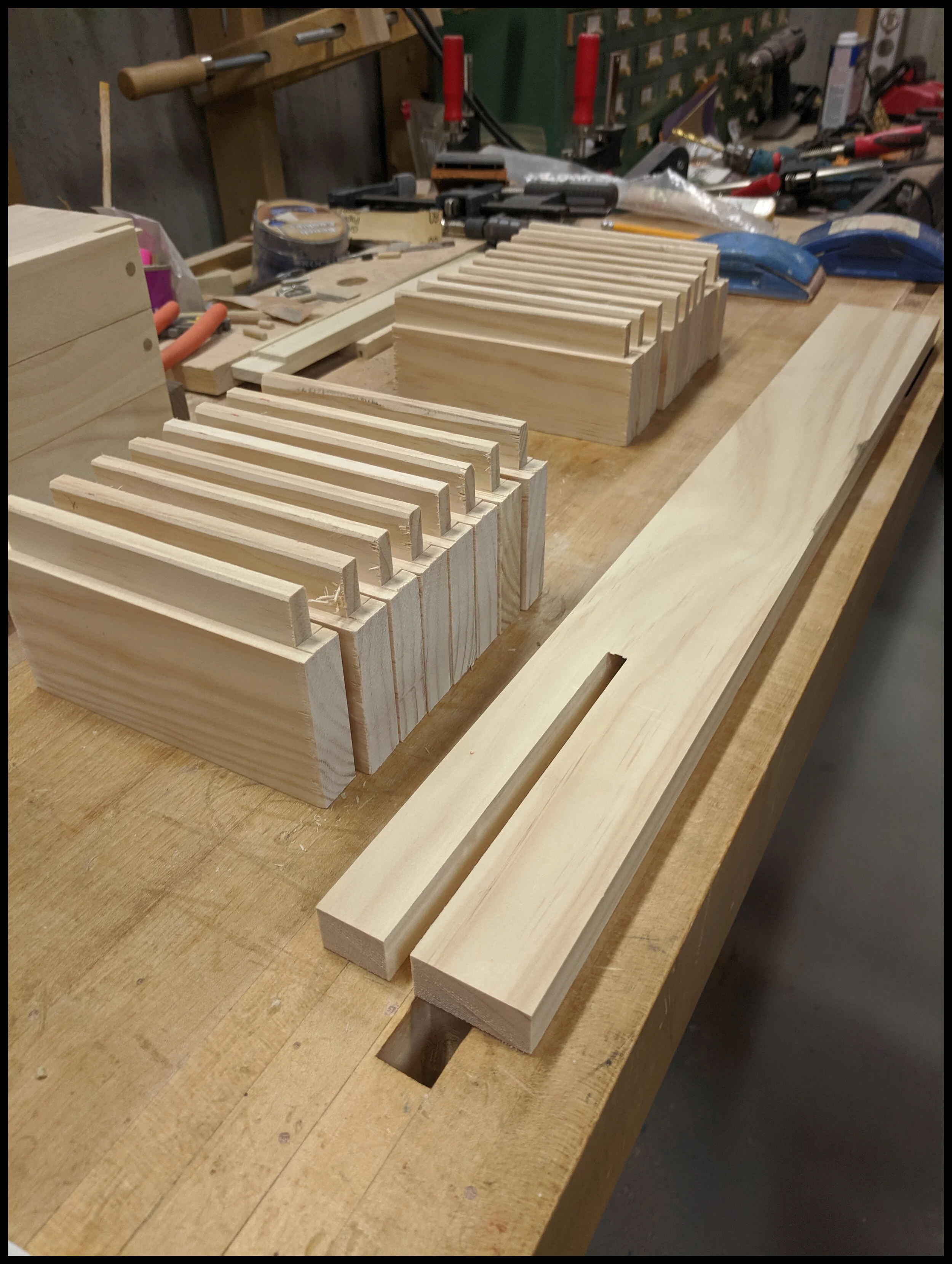 Slot Walls w Border.jpg