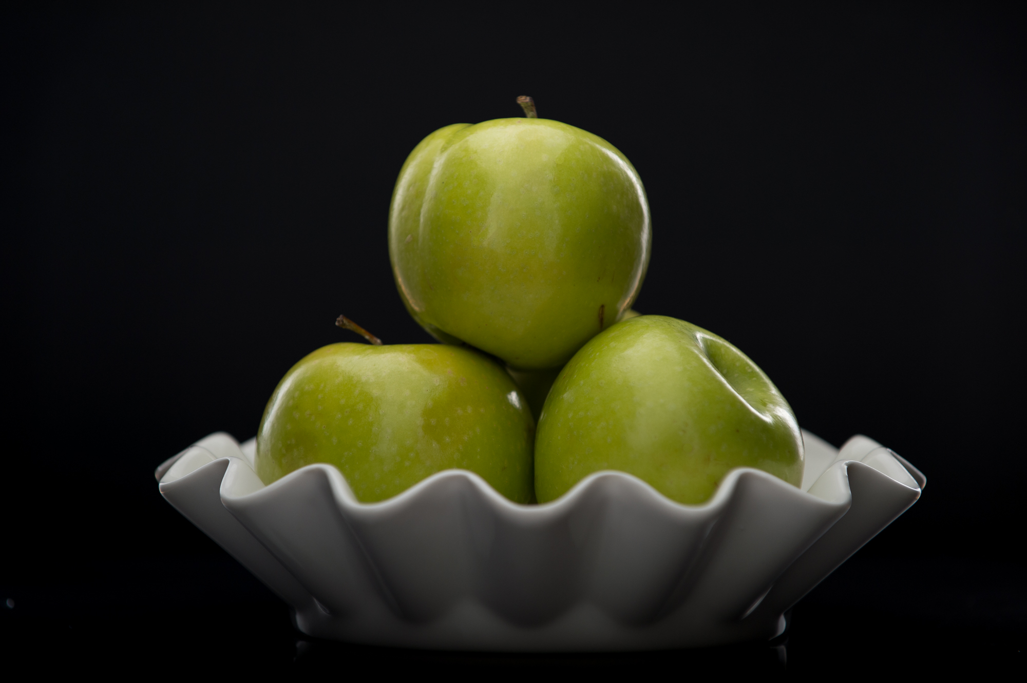 bowl-of-green-apples.jpg