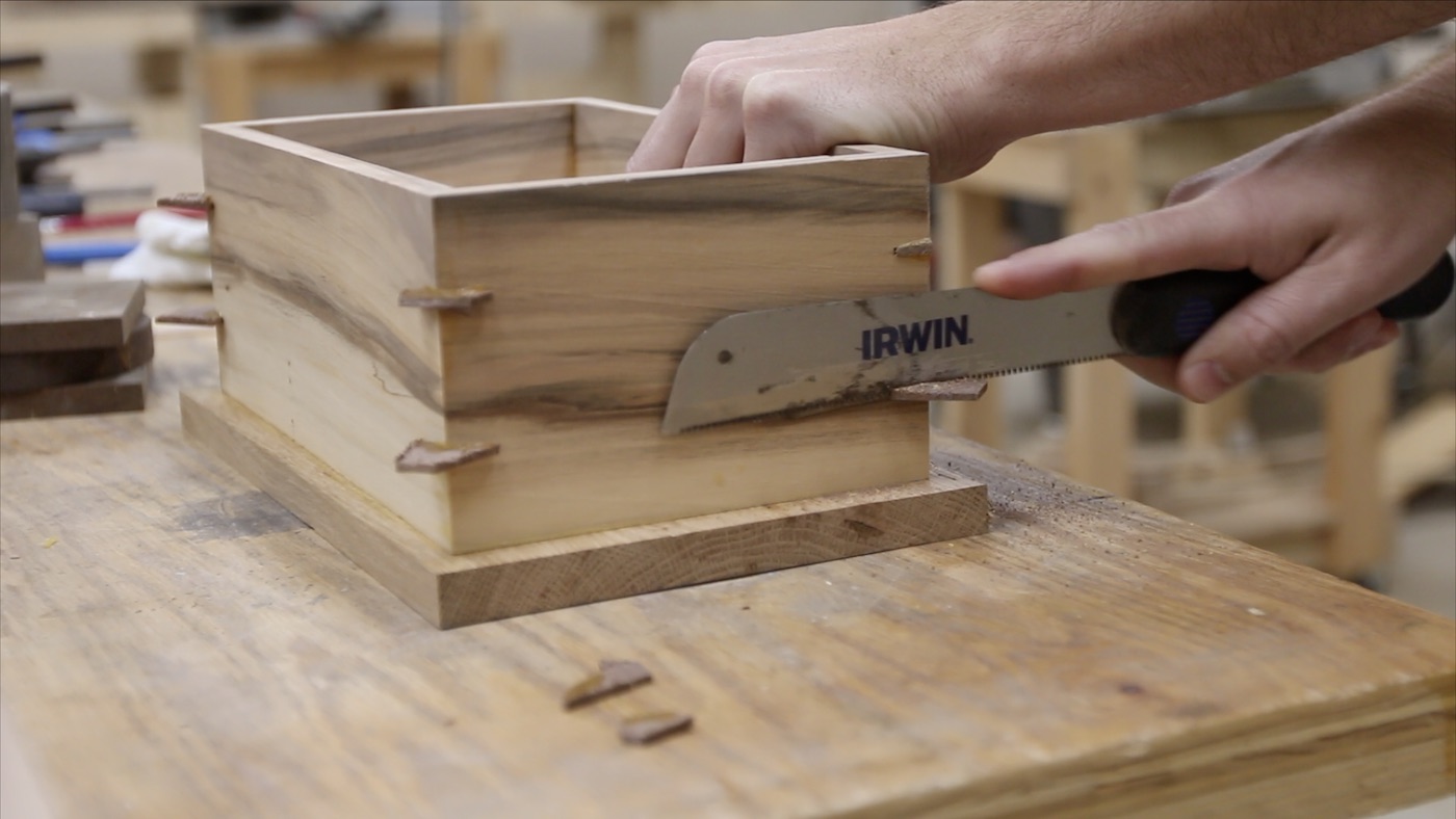 How to make a wooden box