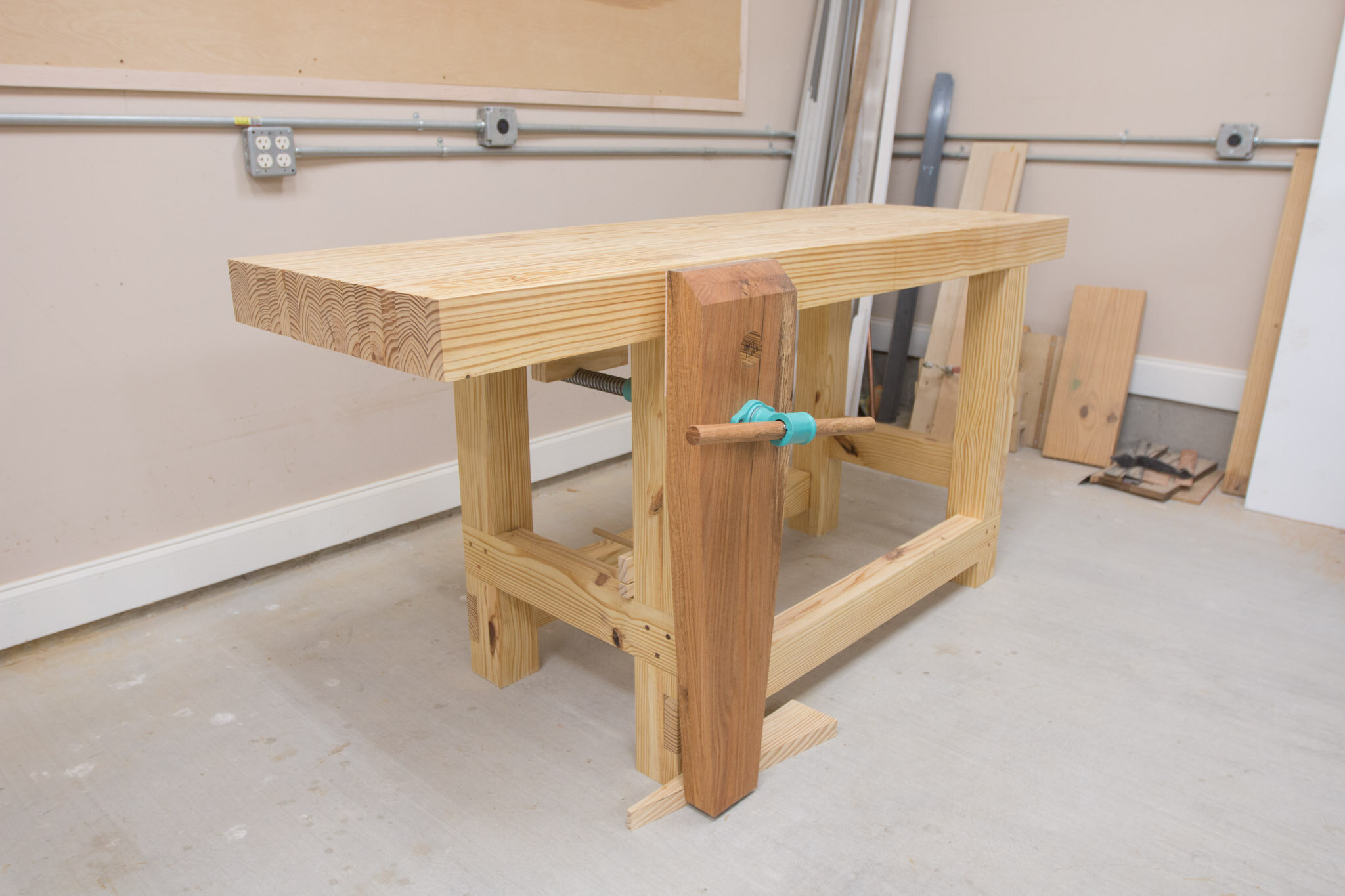 Making And Installing A Leg Vise Bruce A Ulrich