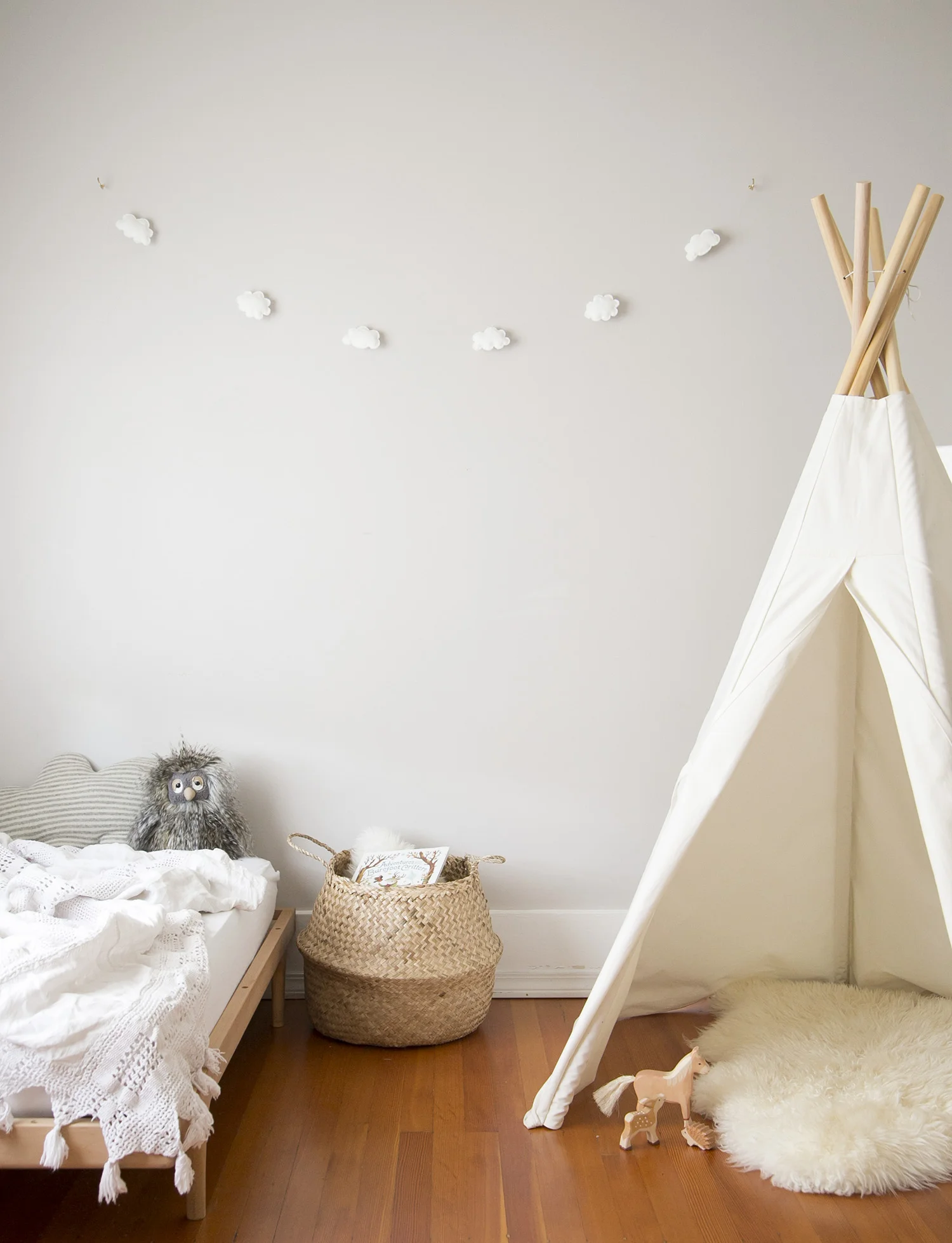 garland for nursery